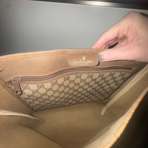 Gucci Signature Tote with Tan Straps - Picture 6 of 9